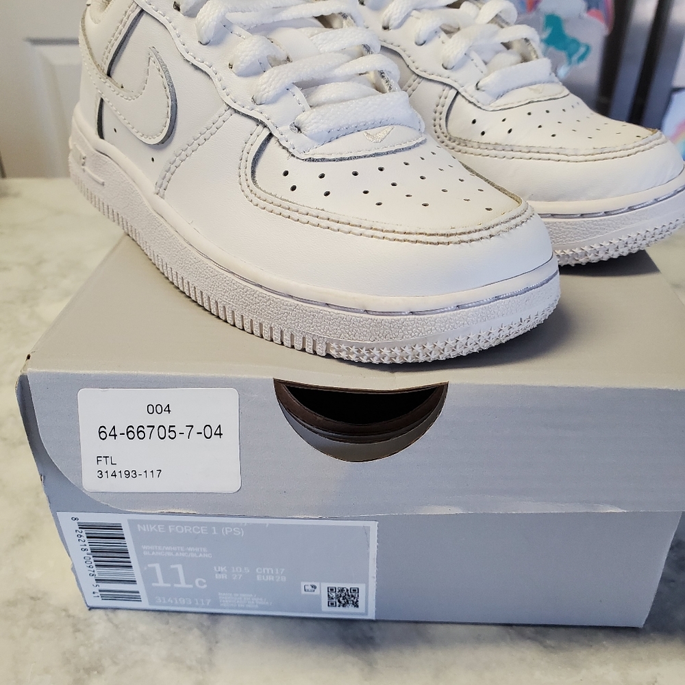 Nike air force 1's grade school size 11 - Picture 8 of 9